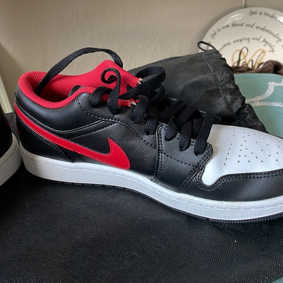 Nike Jordans Men Size 9 - Picture 10 of 12